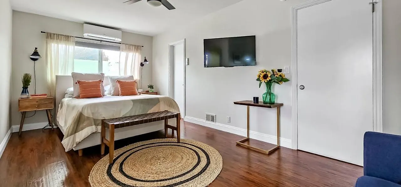Studio Mins To Culver City Downtown, Sony & Venice Los Angeles 0*,