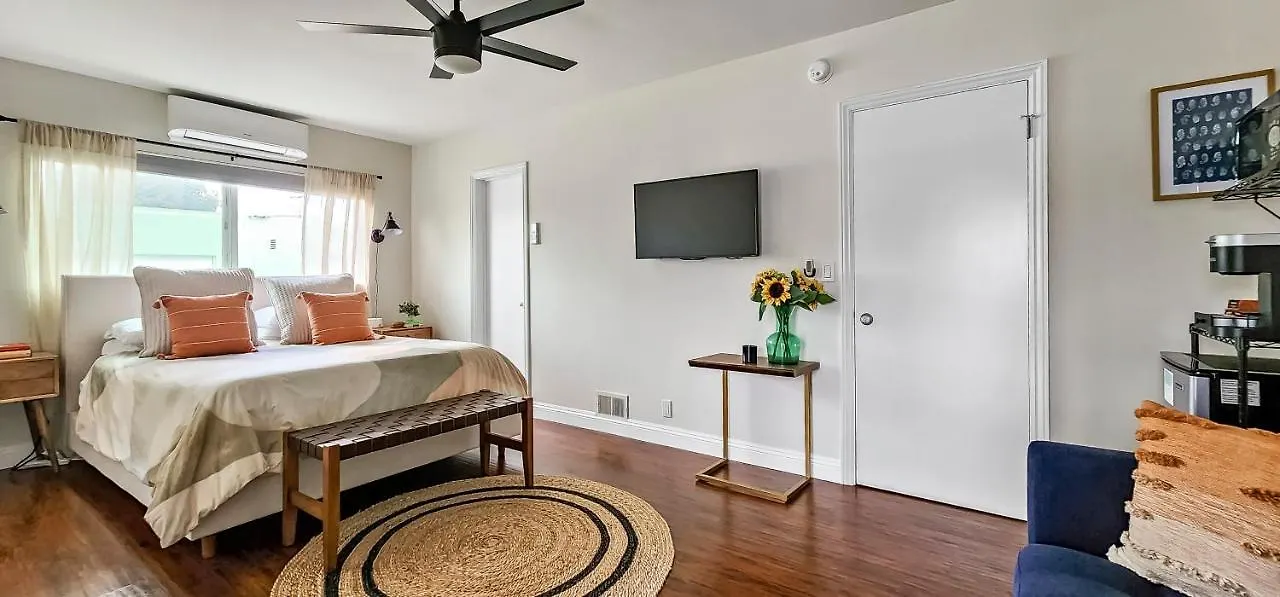 Studio Mins To Culver City Downtown, Sony & Venice Los Angeles